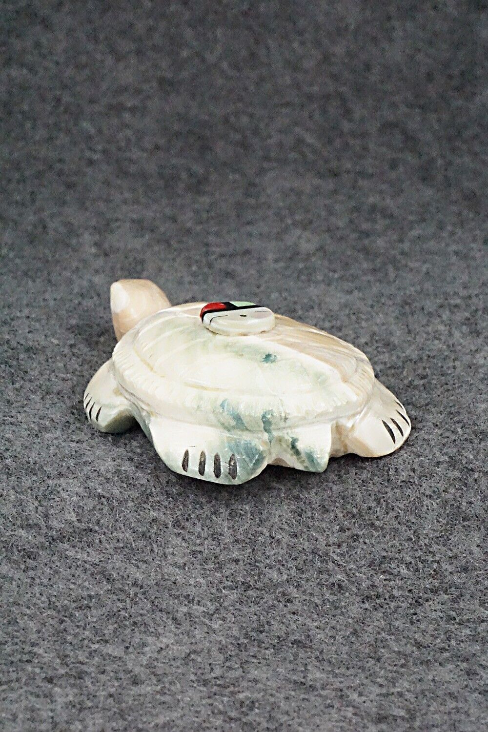 Turtle Boon Turtle Zuni Fetish Carving - Darrin Boone – High Lonesome Trading