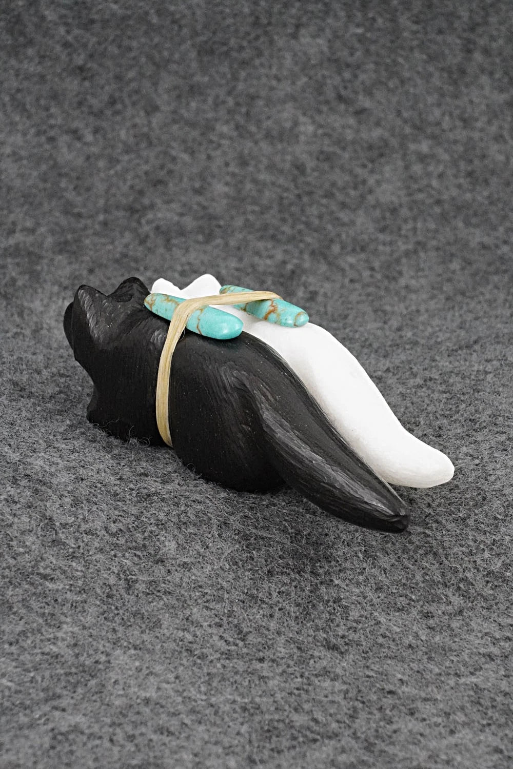 Wolf Zuni Fetish Carving - Herb Halate