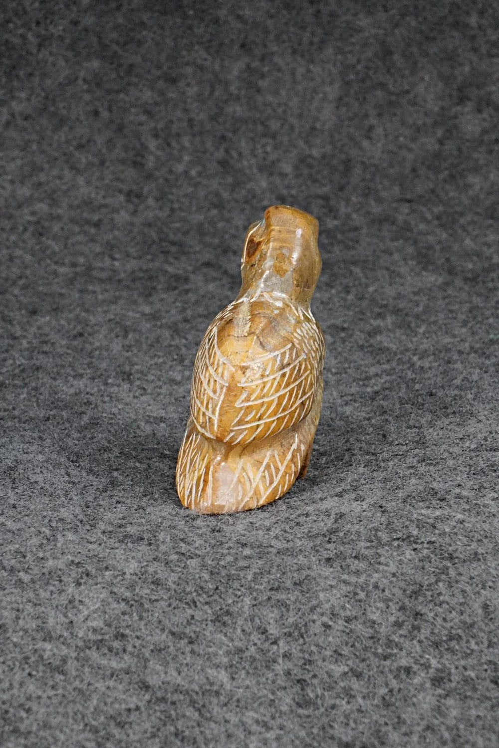 Eagle Zuni Fetish Carving - Andres Jernention