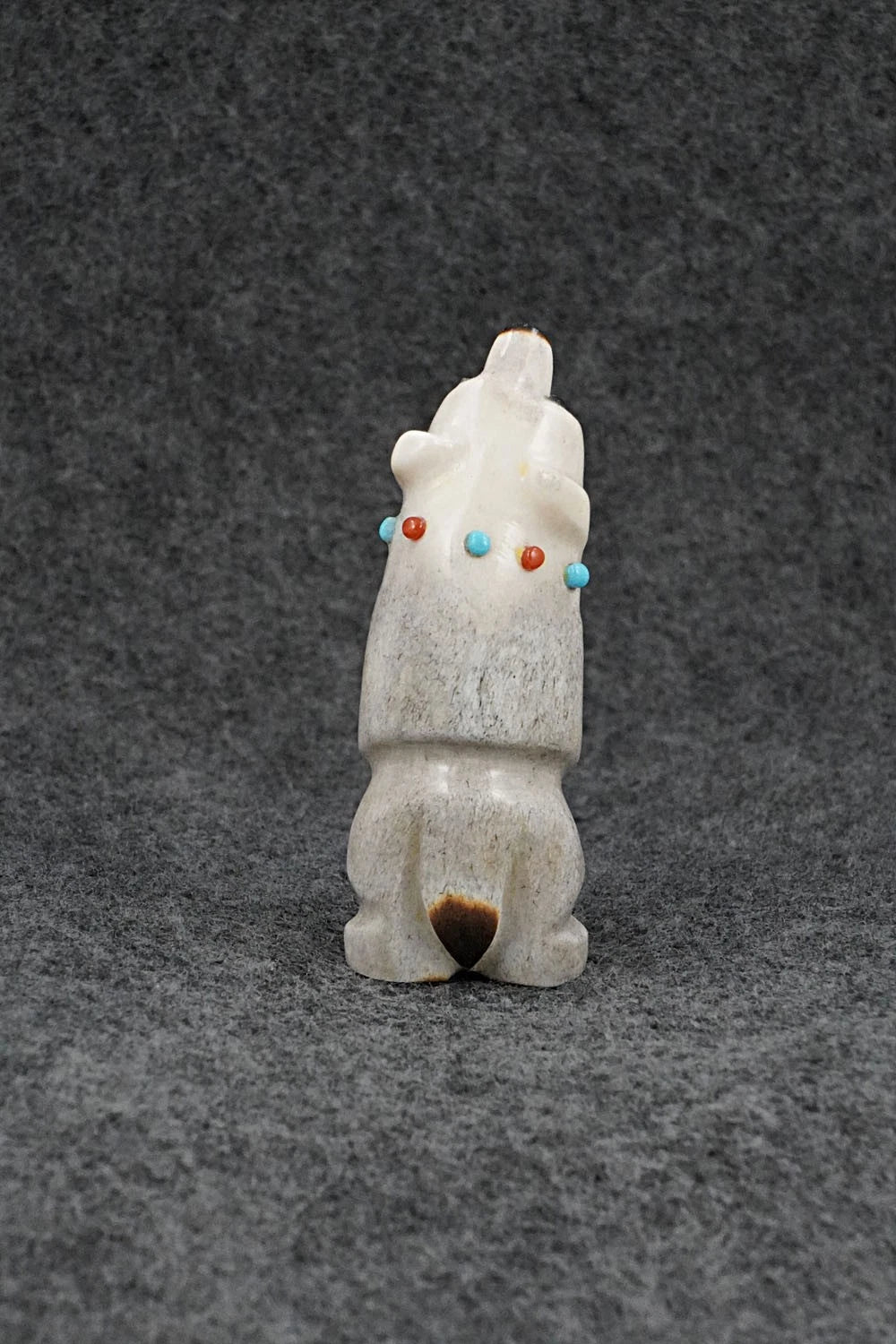 Bear Zuni Fetish Carving - Claudia Peina