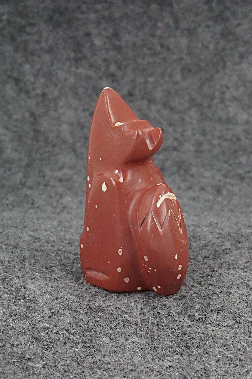Coyote Zuni Fetish Carving - Gilbert Lonjose