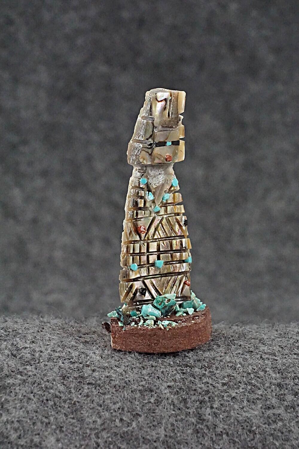 Corn Maiden Zuni Fetish Carving - Carl Etsate