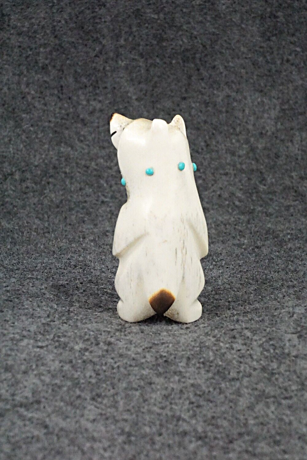 Bear Zuni Fetish Carving - Claudia Peina