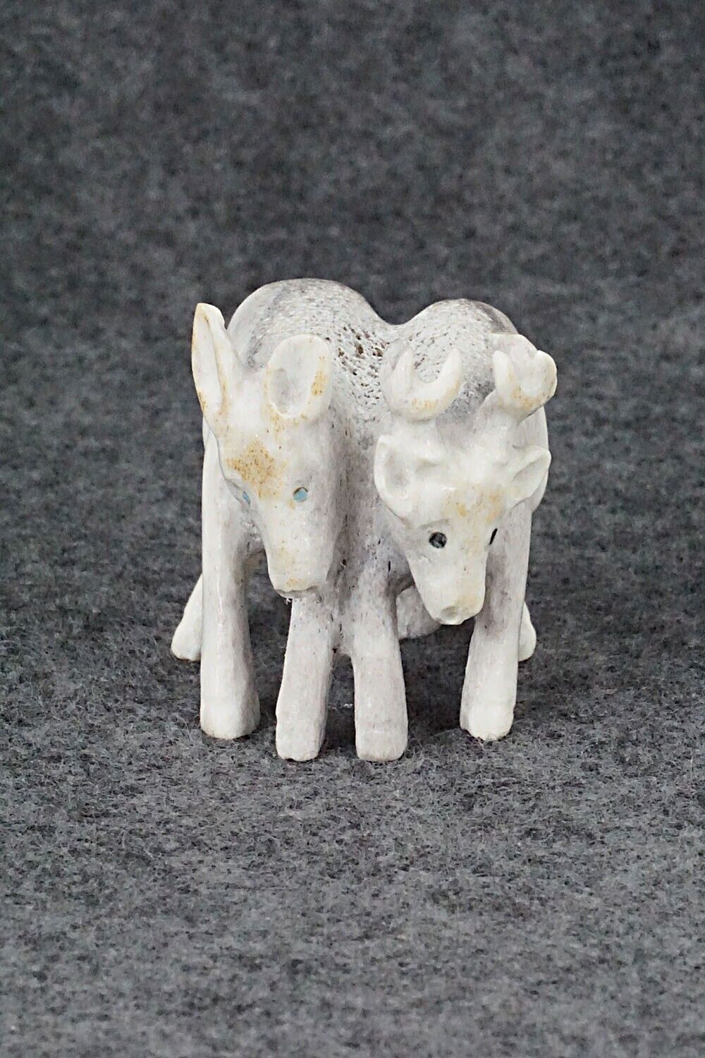 Deer Zuni Fetish Carving - Maxx Laate