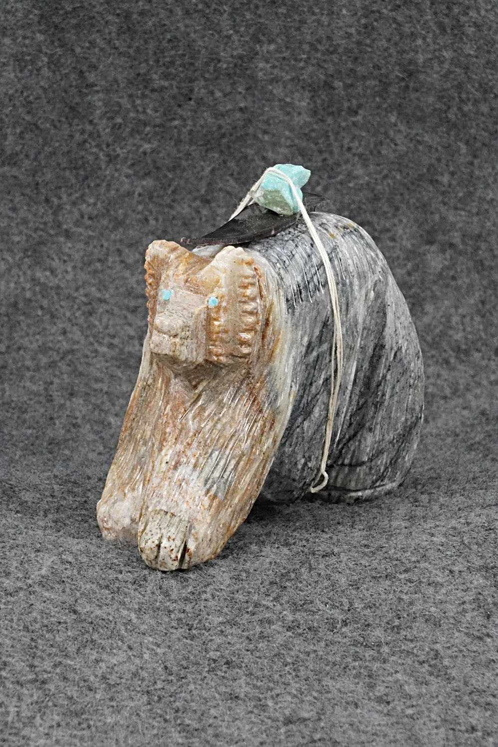 Bear Zuni Fetish Carving - Carl Etsate
