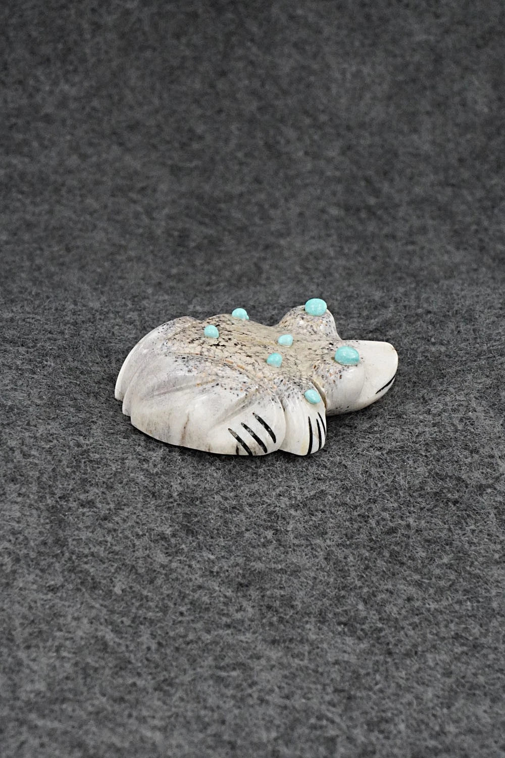 Frog Zuni Fetish Carving - Claudia Peina