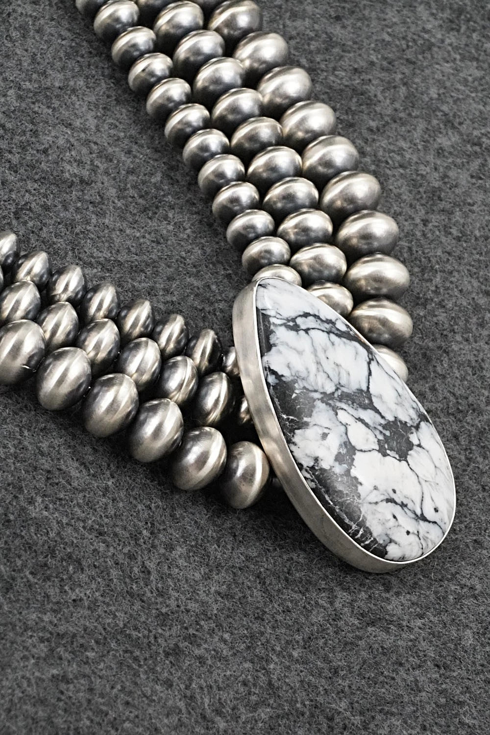 White Buffalo & Sterling Silver Navajo Pearl Necklace - Gruber & Halwood