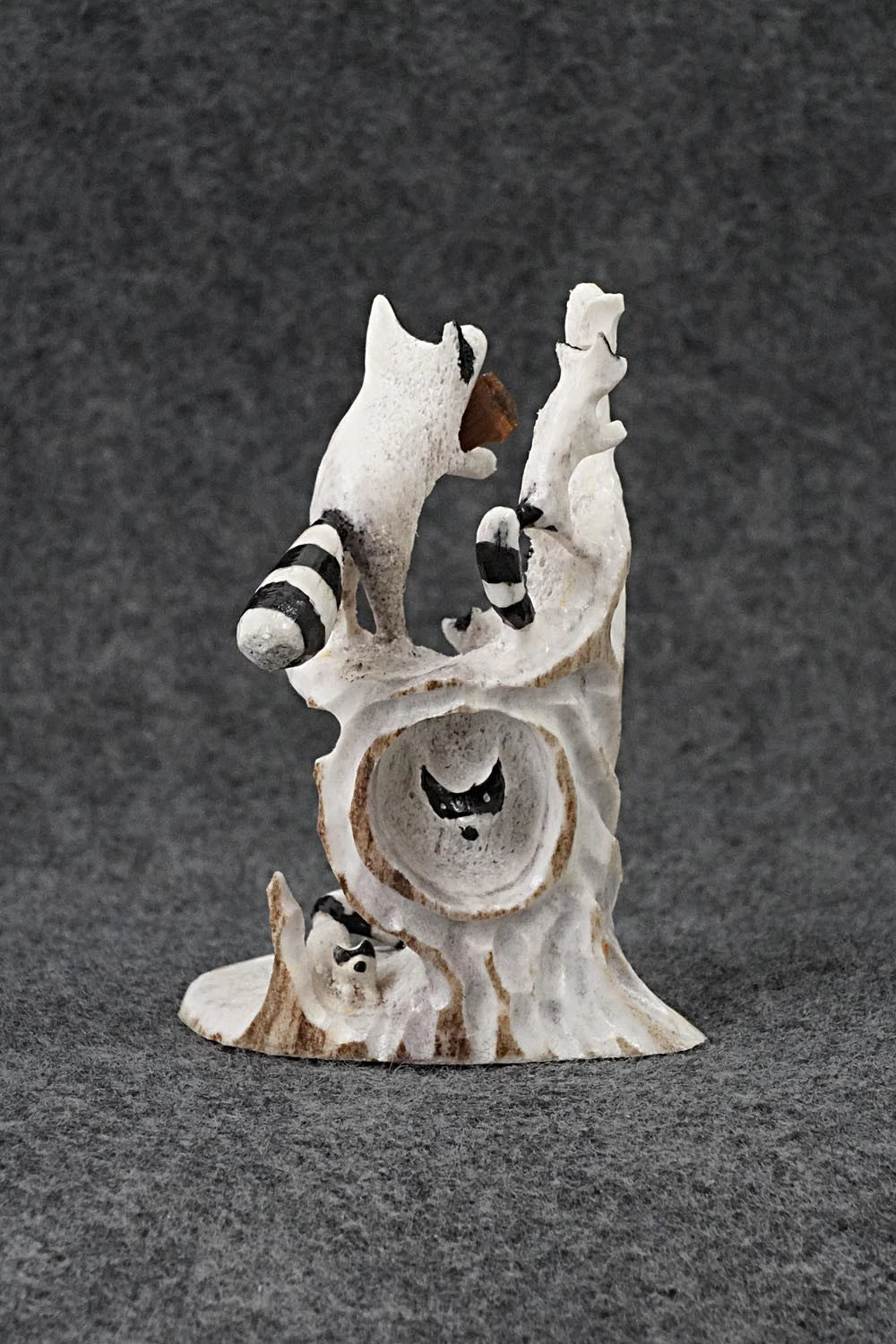 Racoons Zuni Fetish Carving - Ruben Najera