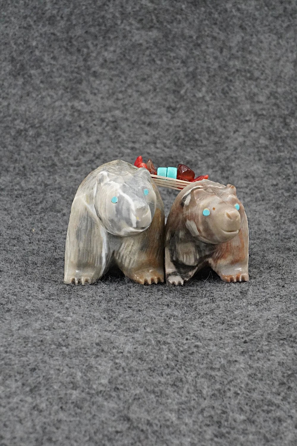 Bear Zuni Fetish Carving - Farlan & Paulette Quam