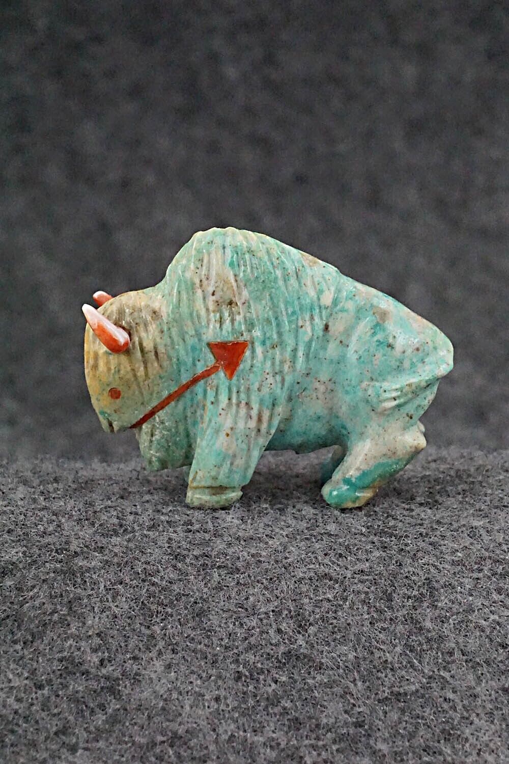 Buffalo Zuni Fetish Carving - Andres Quandelacy