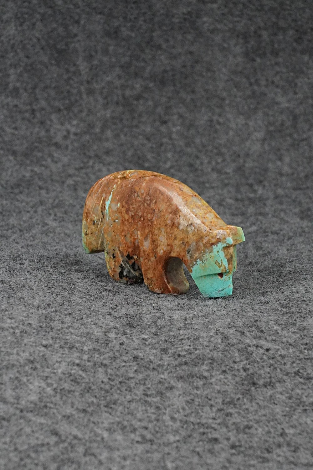 Wolf Zuni Fetish Carving - Kenric Laiwekete