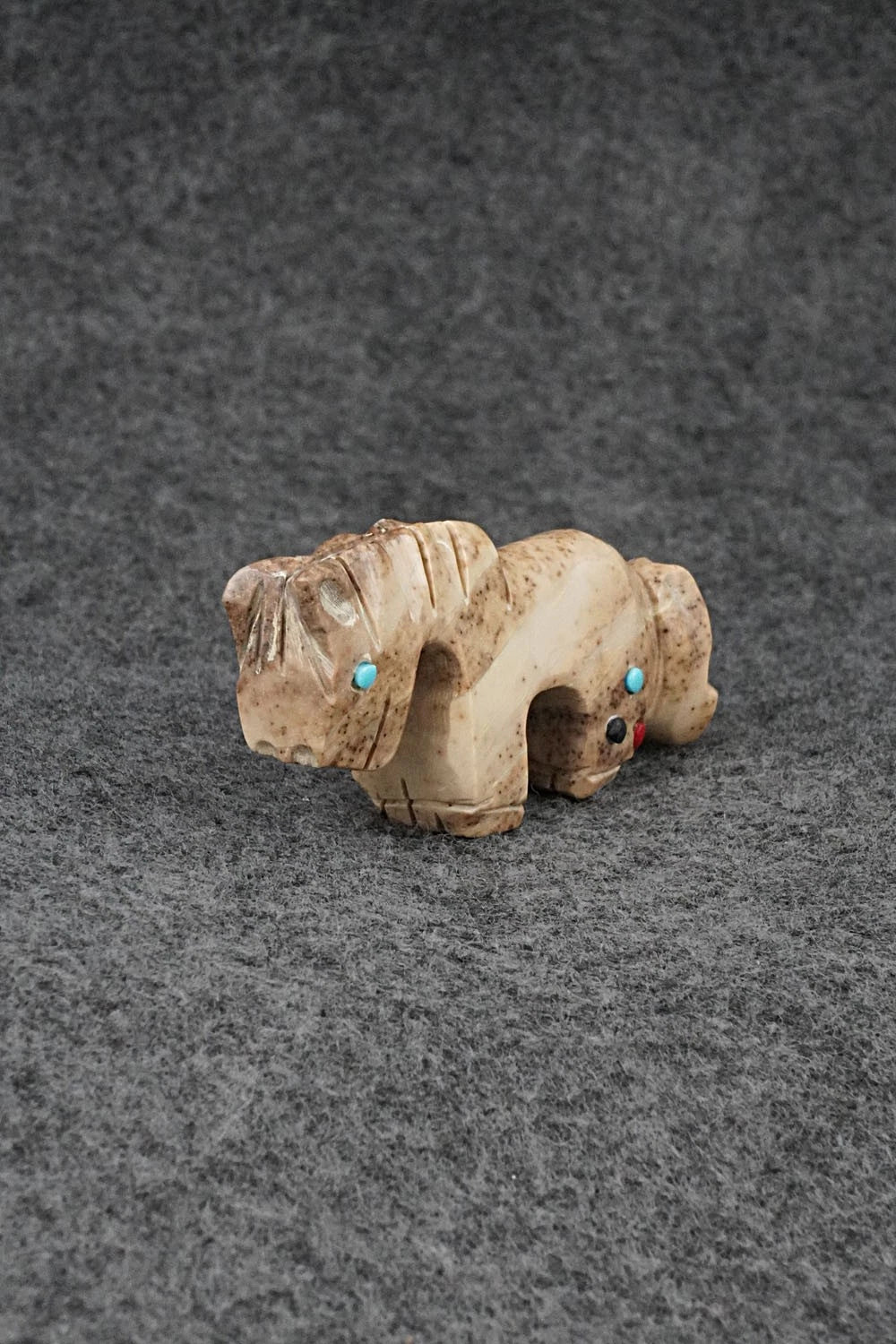 Horse Zuni Fetish Carving - Dannette Laate