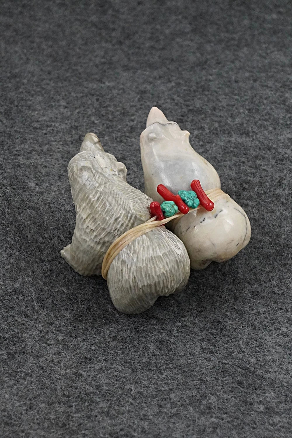 Bear Zuni Fetish Carving - Farlan & Paulette Quam