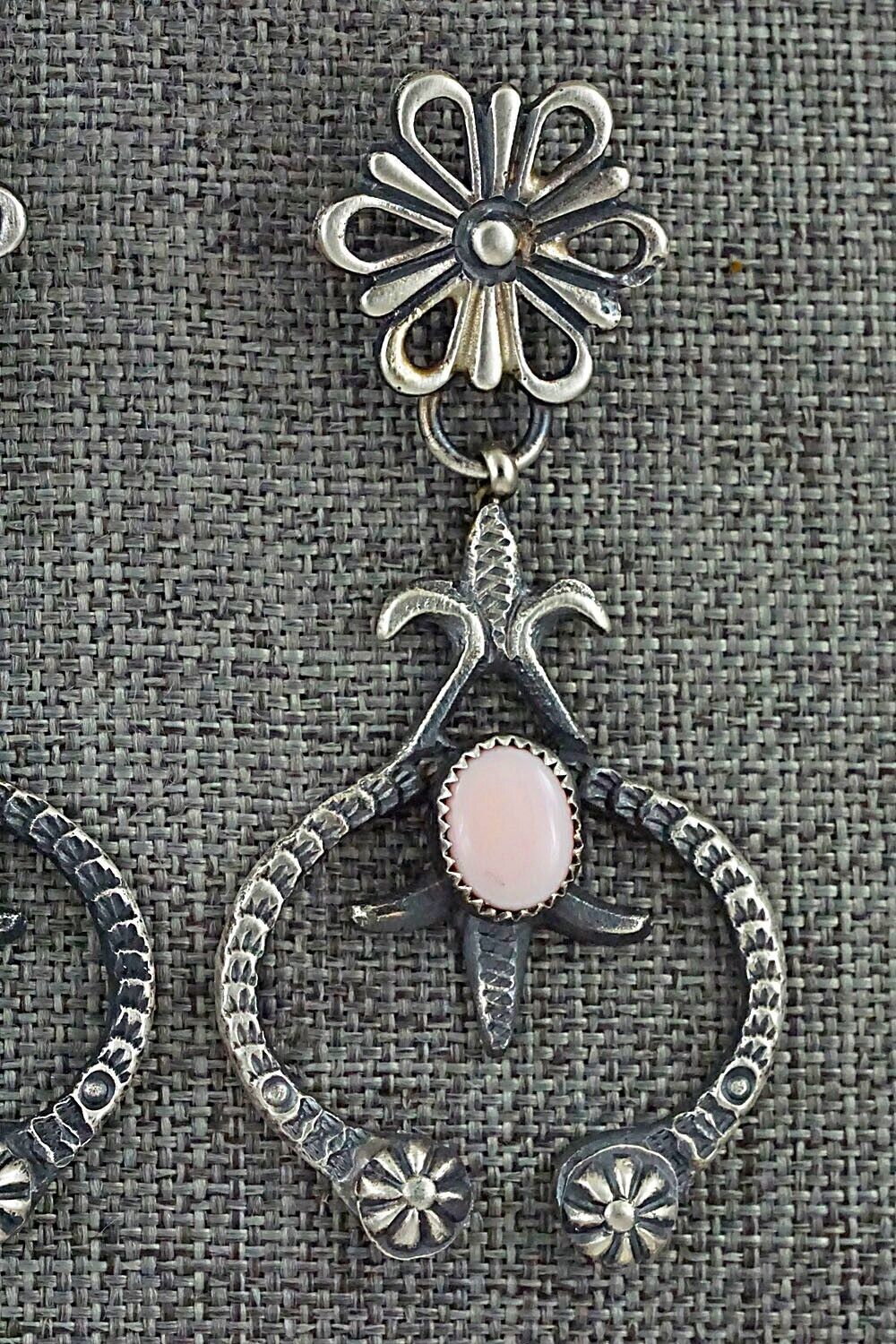 Pink Conch Shell & Sterling Silver Earrings - Eva & Linberg Billah