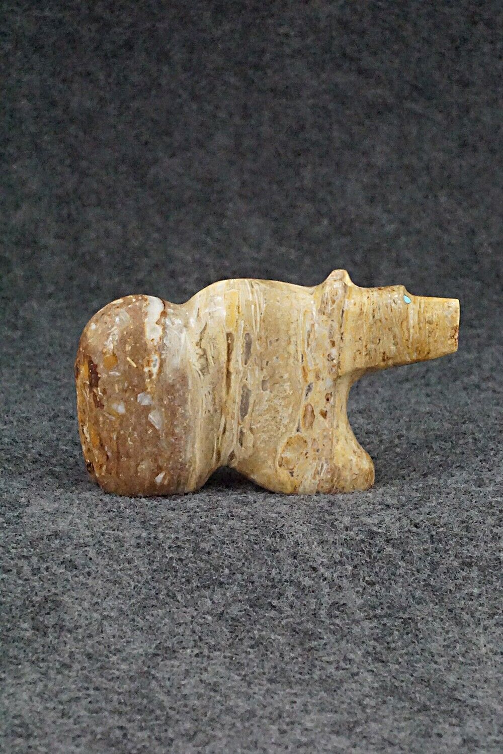 Bear Zuni Fetish Carving - Donavon Laiwakete