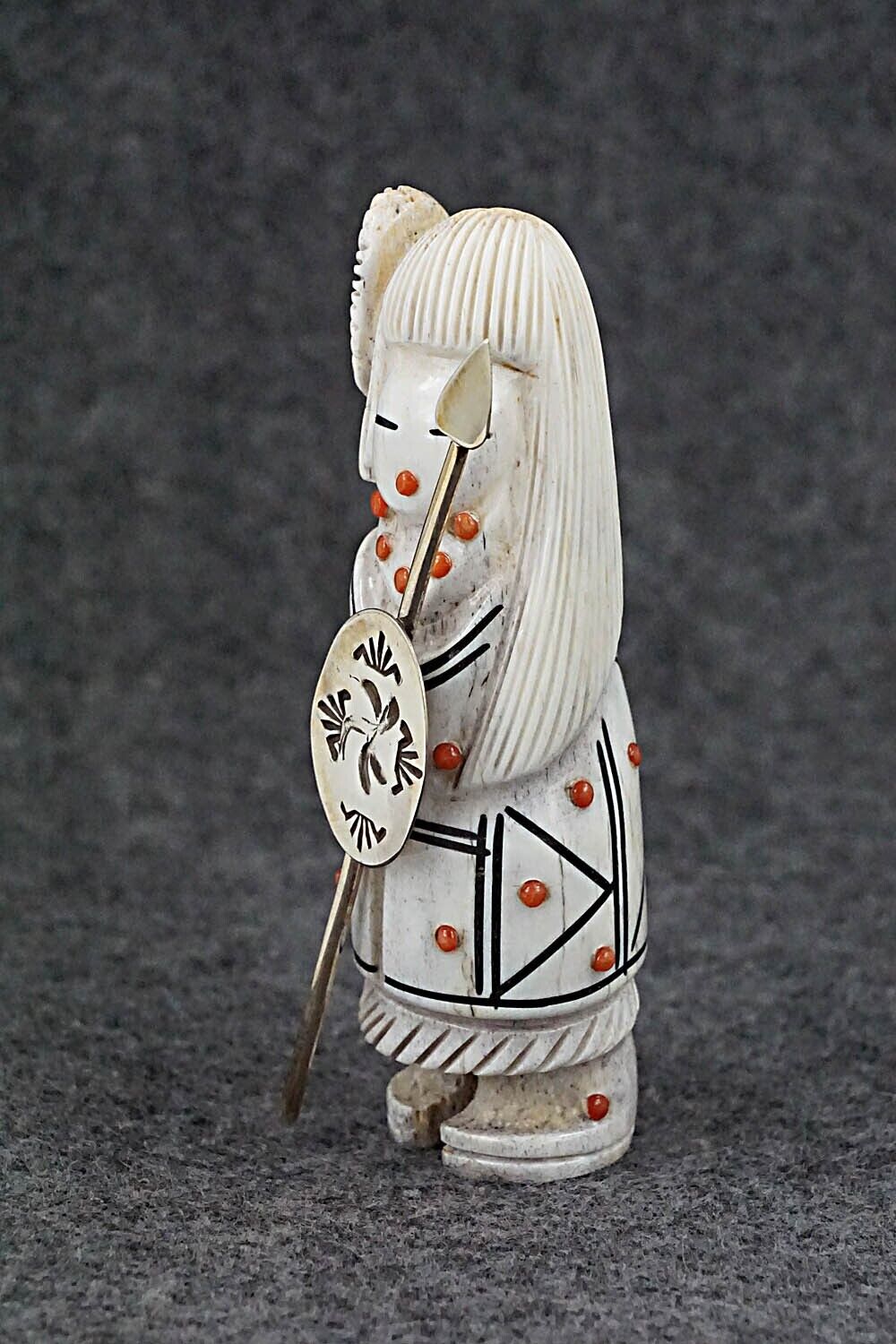 Hunter Zuni Fetish Carving - Claudia Peina