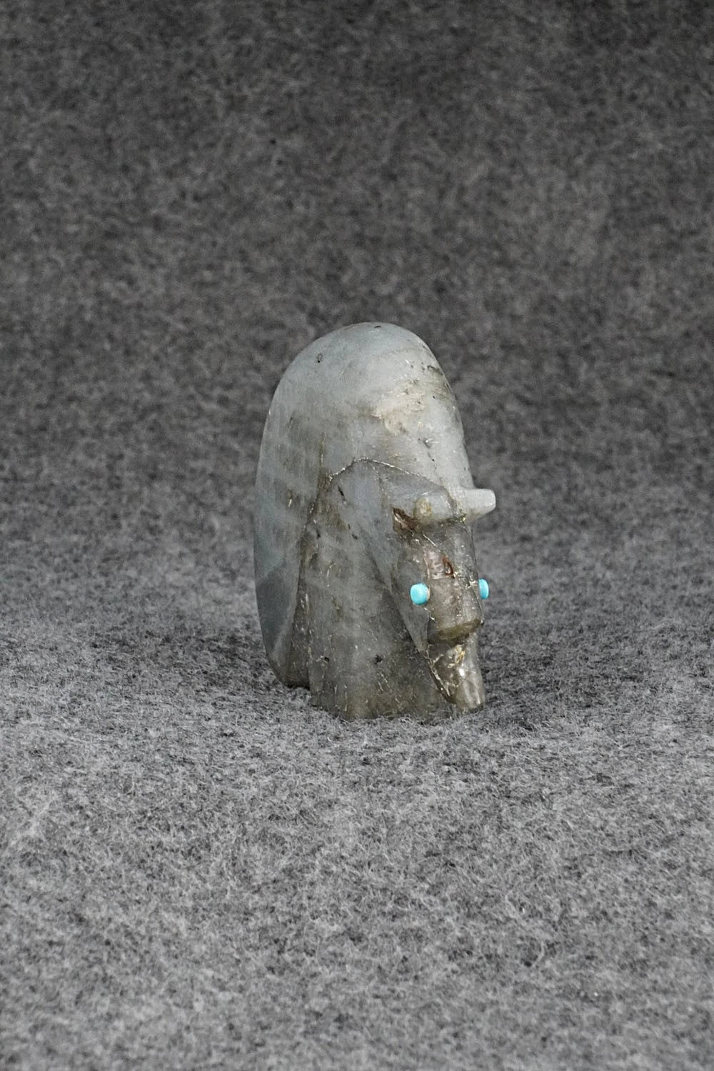 Bear Zuni Fetish Carving - Ronnie Lunasee