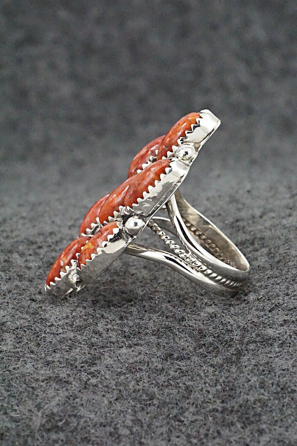 Spiny Oyster & Sterling Silver Ring - Roberta Begay - Size 7