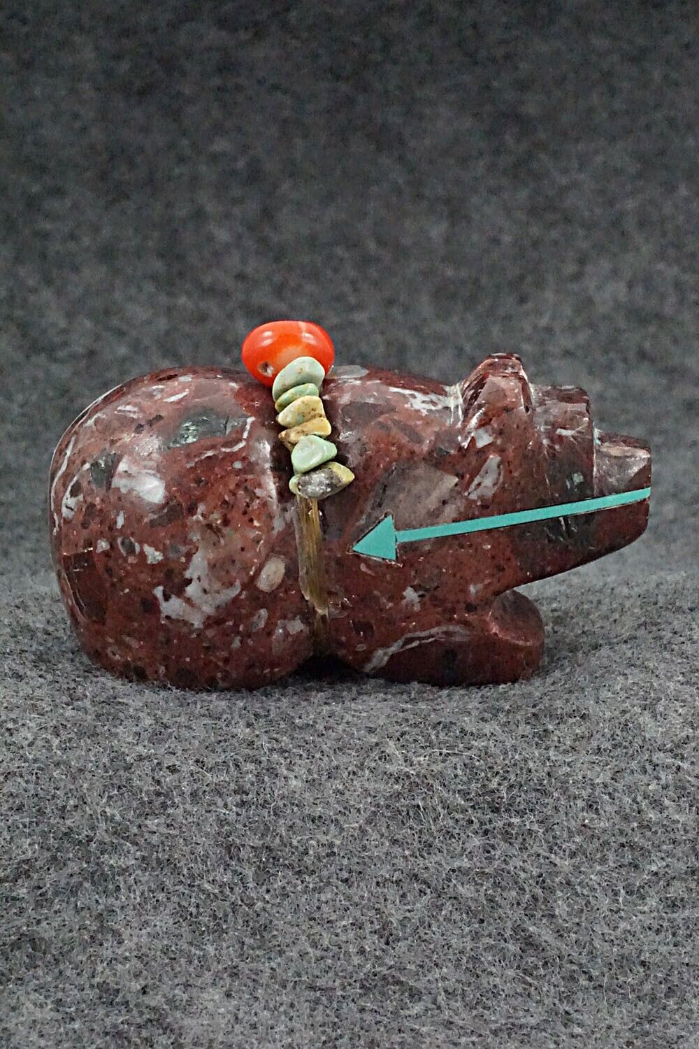 Bear Zuni Fetish Carving - Bernard Laiwakete