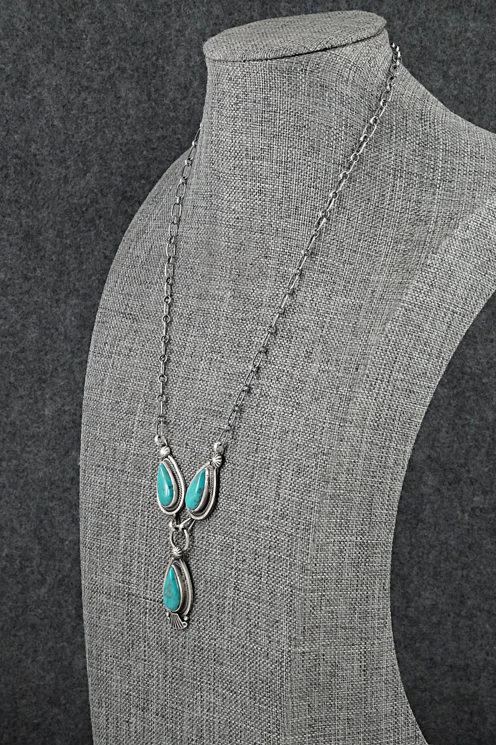 Turquoise & Sterling Silver Necklace - Verley Betone