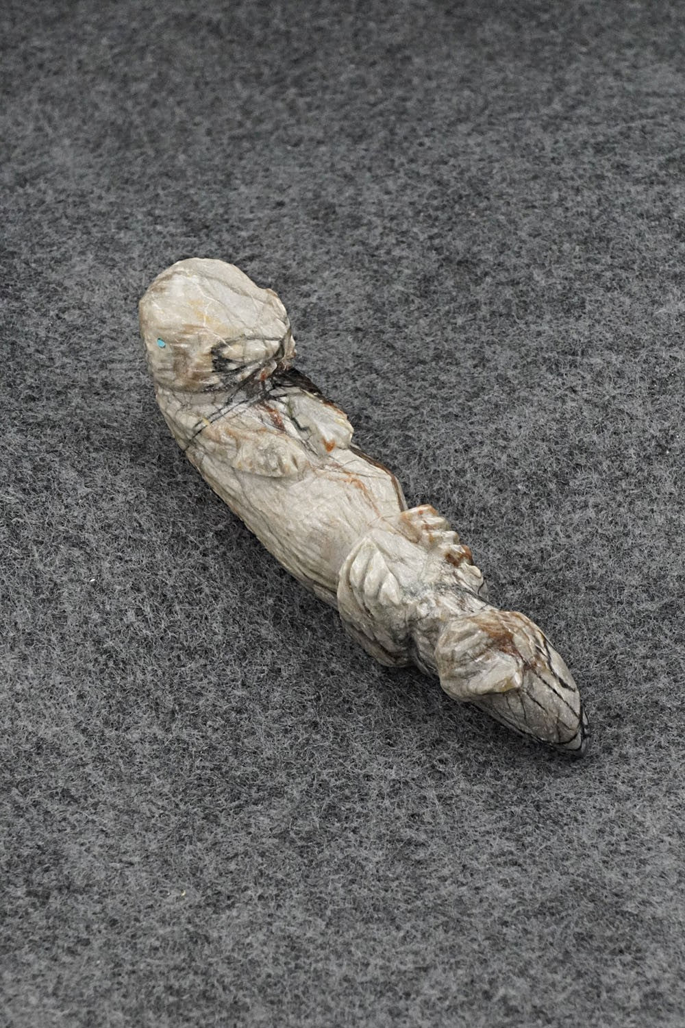 Otter Zuni Fetish Carving - Tony Mackel