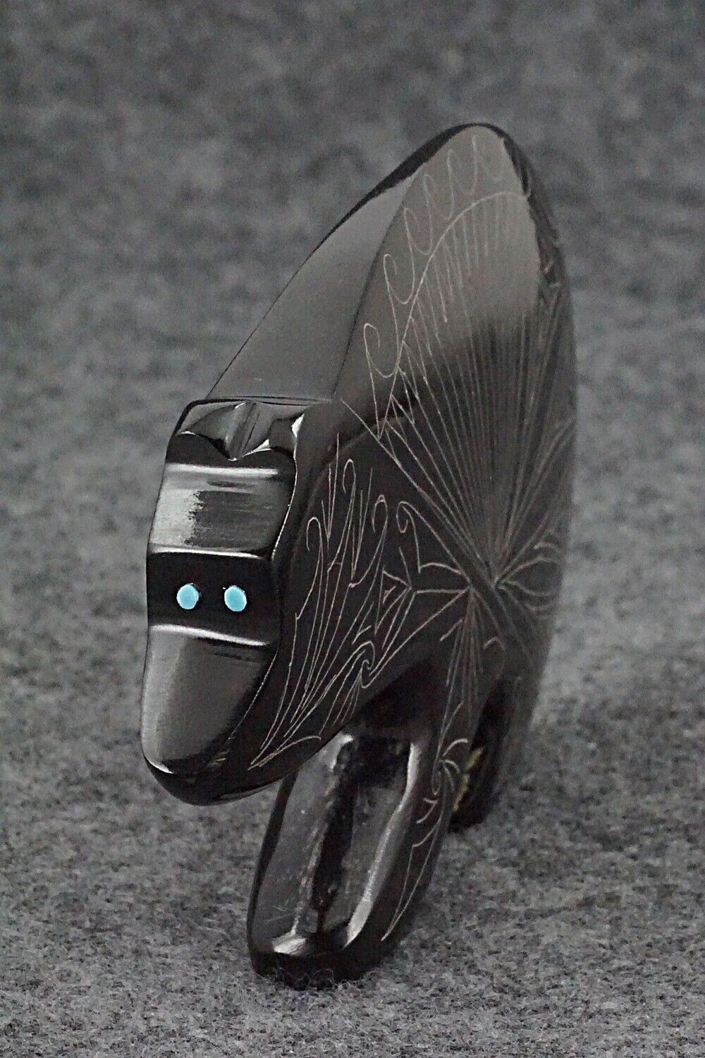 Bear Zuni Fetish Carving - Jonathan Natewa