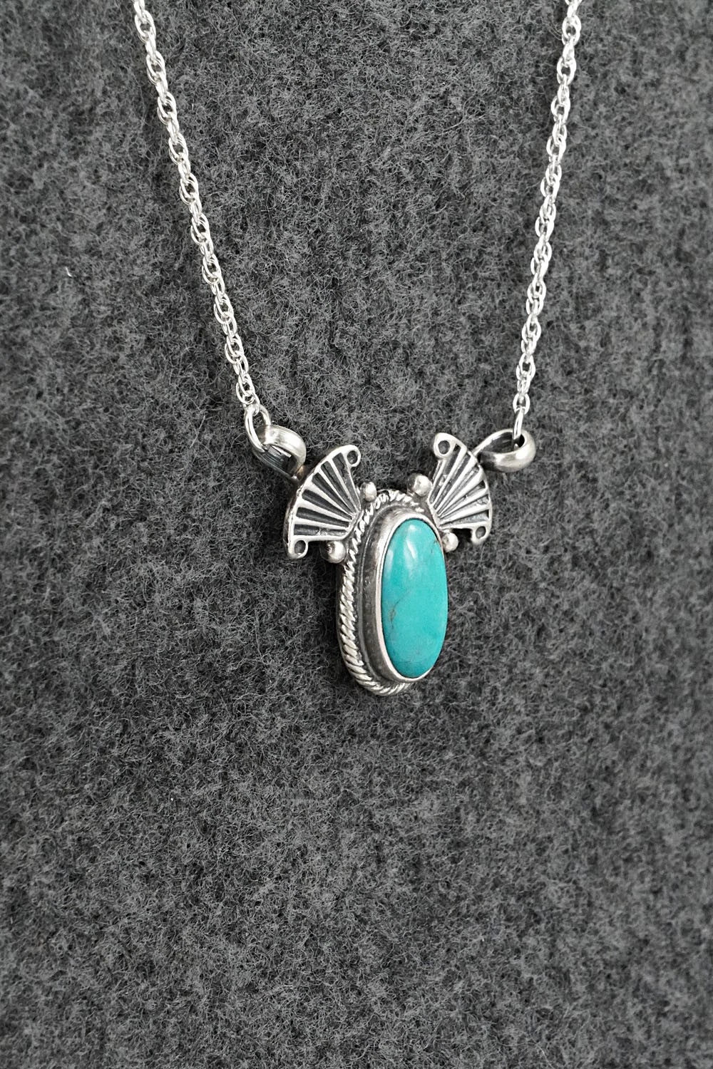 Turquoise & Sterling Silver Necklace - Verley Betone