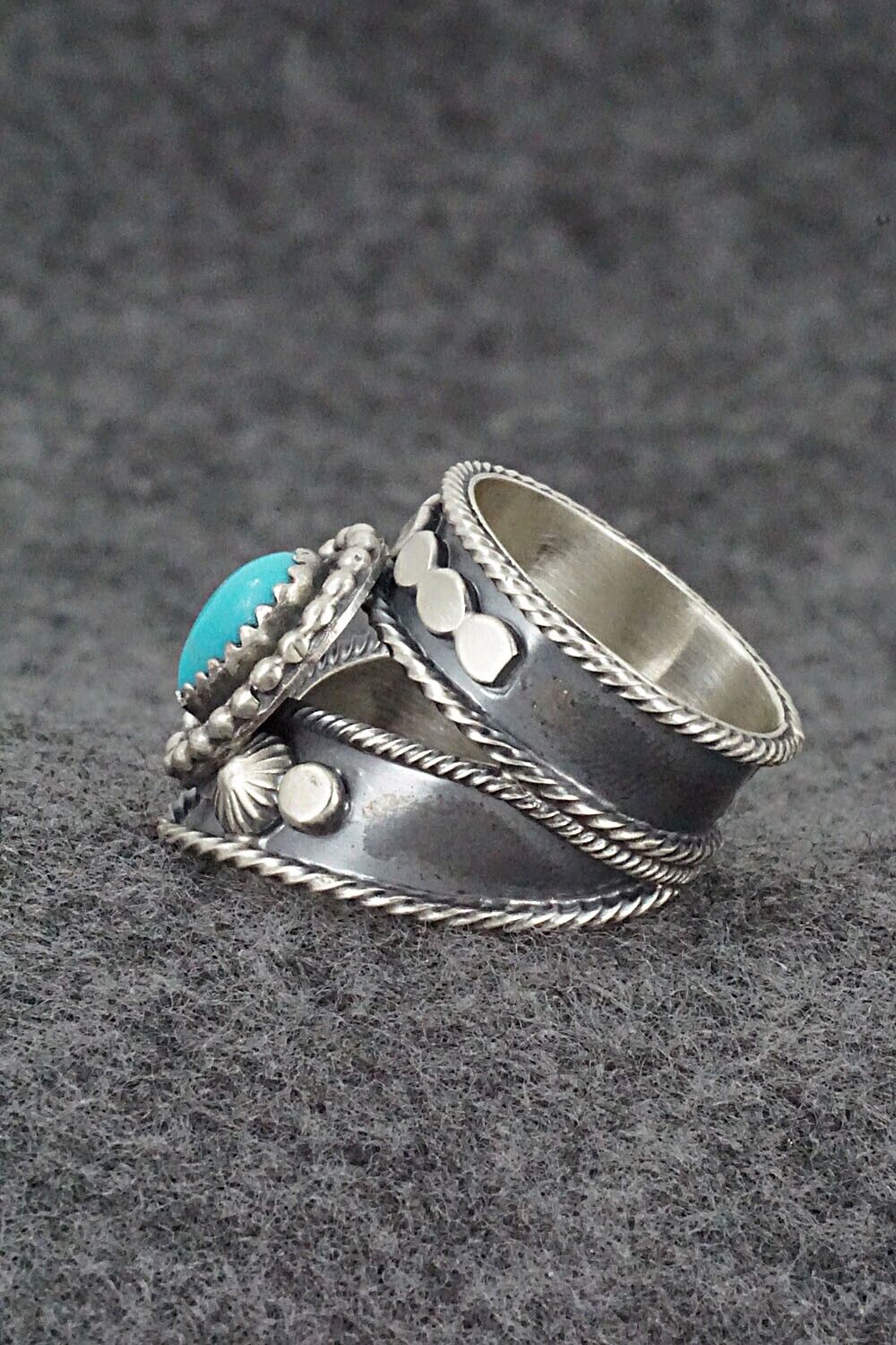 Turquoise & Sterling Silver Ring - Tom Lewis - Size 8