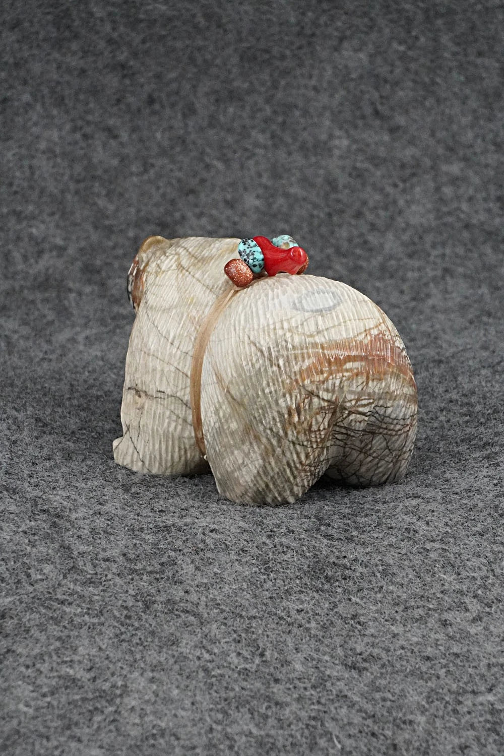 Bear Zuni Fetish Carving - Paulette & Farlan Quam
