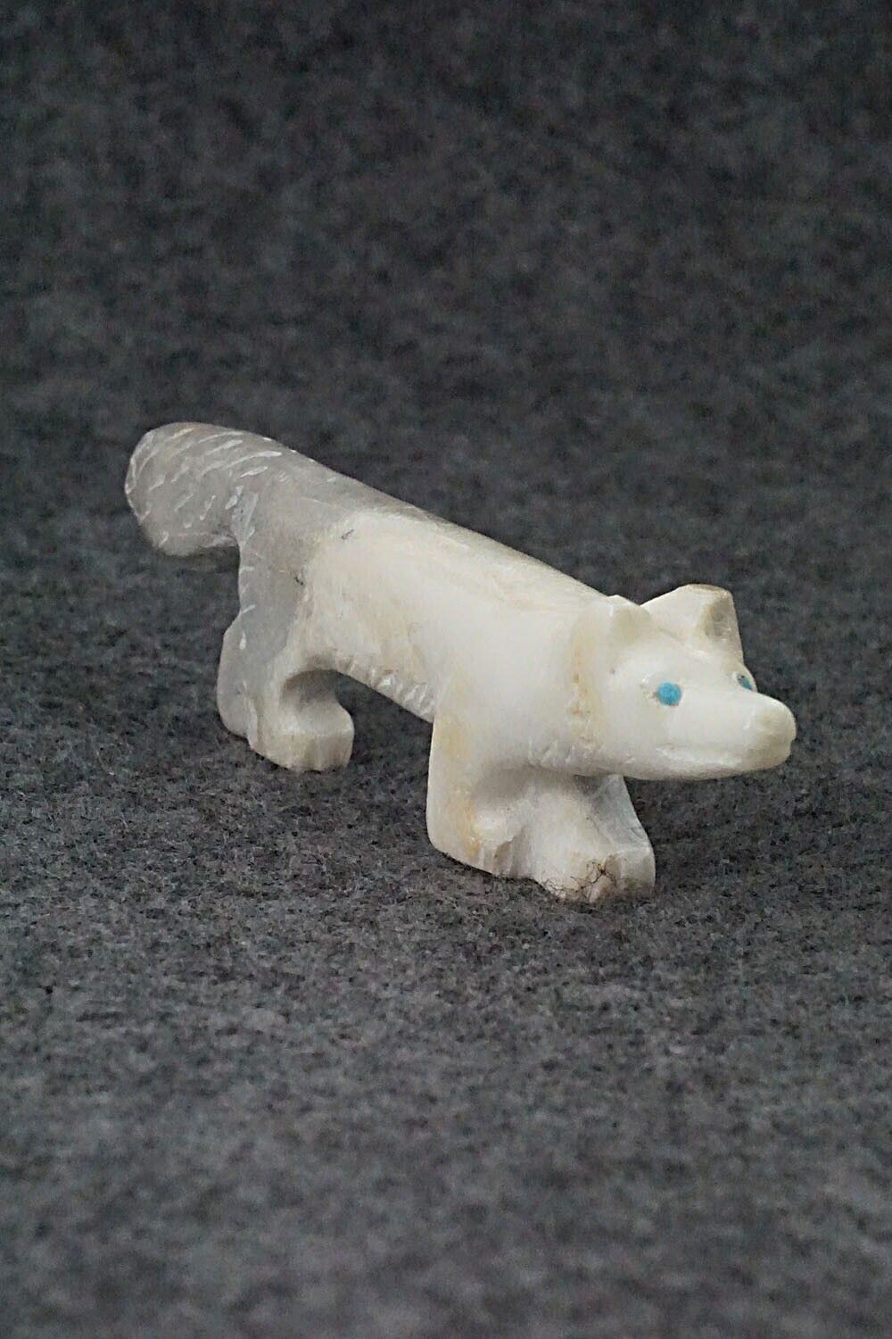 Wolf Zuni Fetish Carving - Cody Nastacio