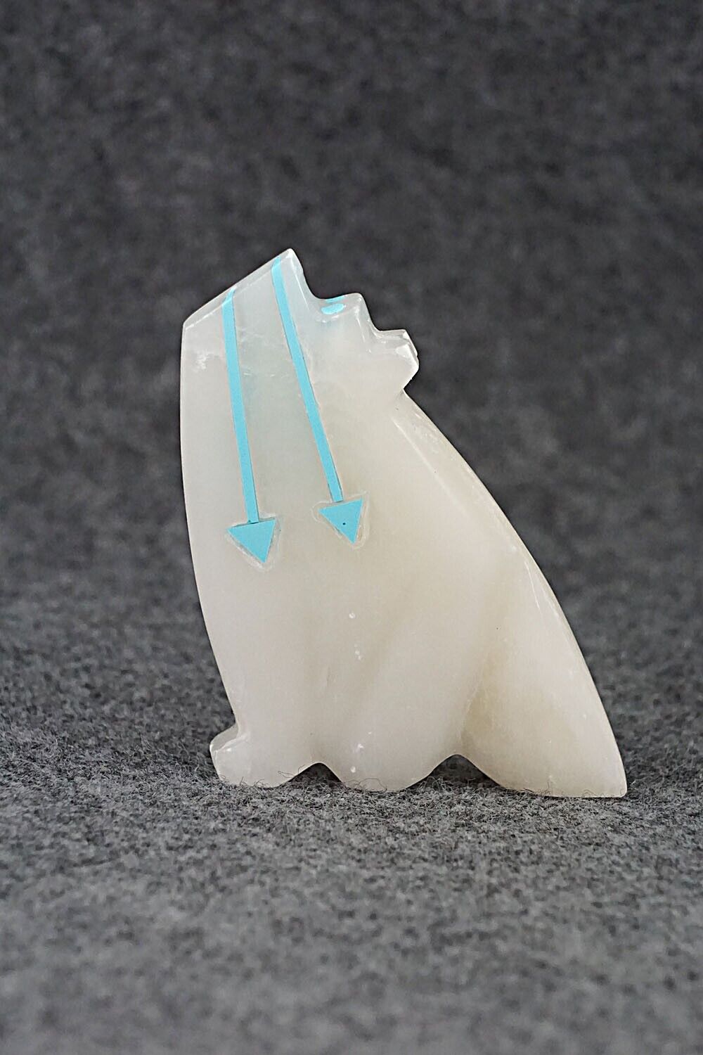 Wolf Zuni Fetish Carving - Bernard Laiwakete