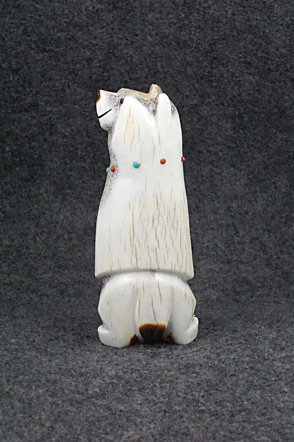 Bear Zuni Fetish Carving - Claudia Peina