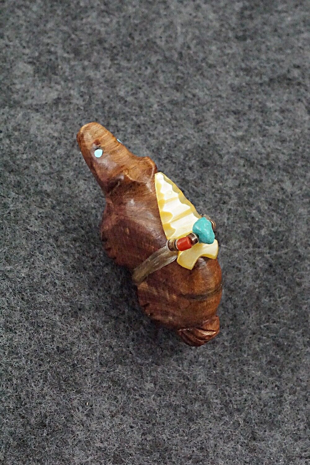Bear Zuni Fetish Carving - Peter Gasper