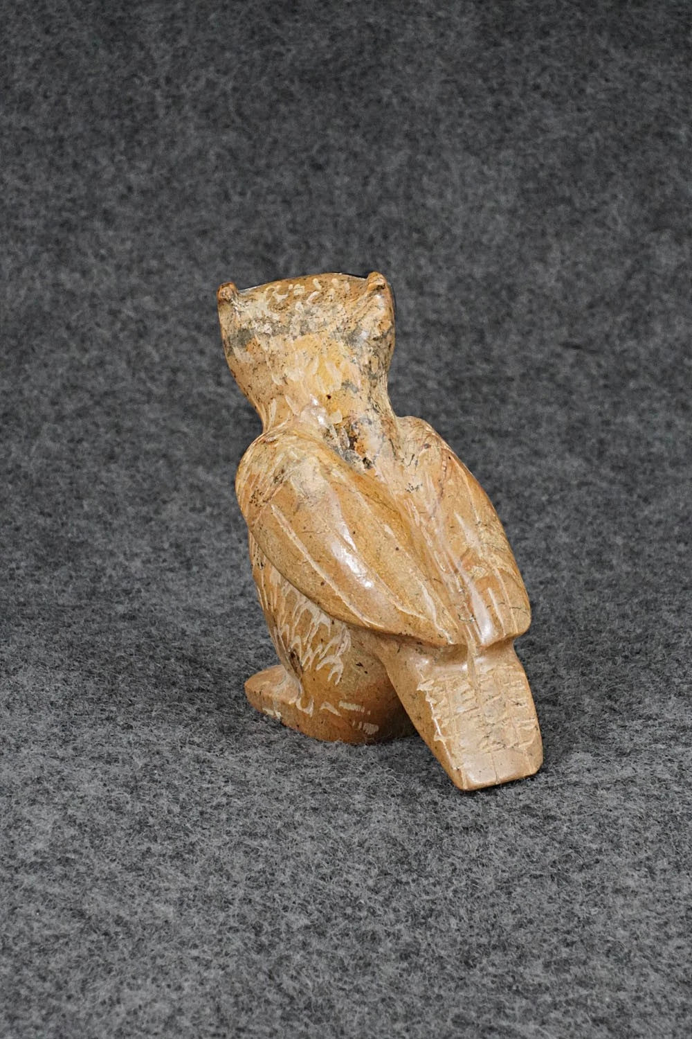 Owl Zuni Fetish Carving - Freddie Leekya
