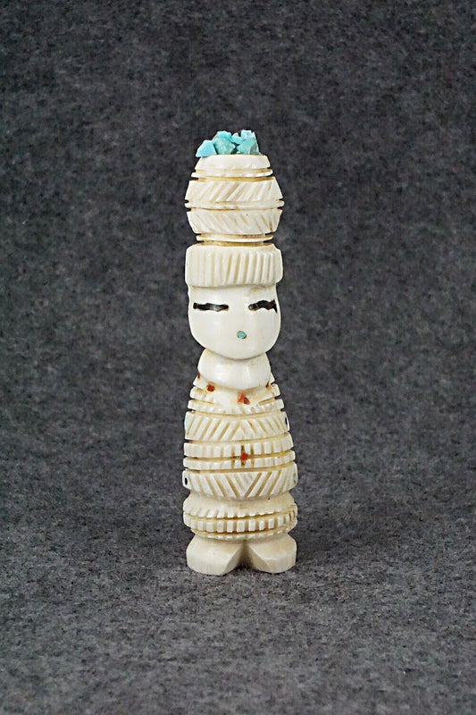 Corn Maiden Zuni Fetish Carving - Carl Etsate