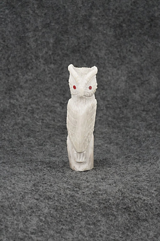 Owl Zuni Fetish Carving - Chris Peina