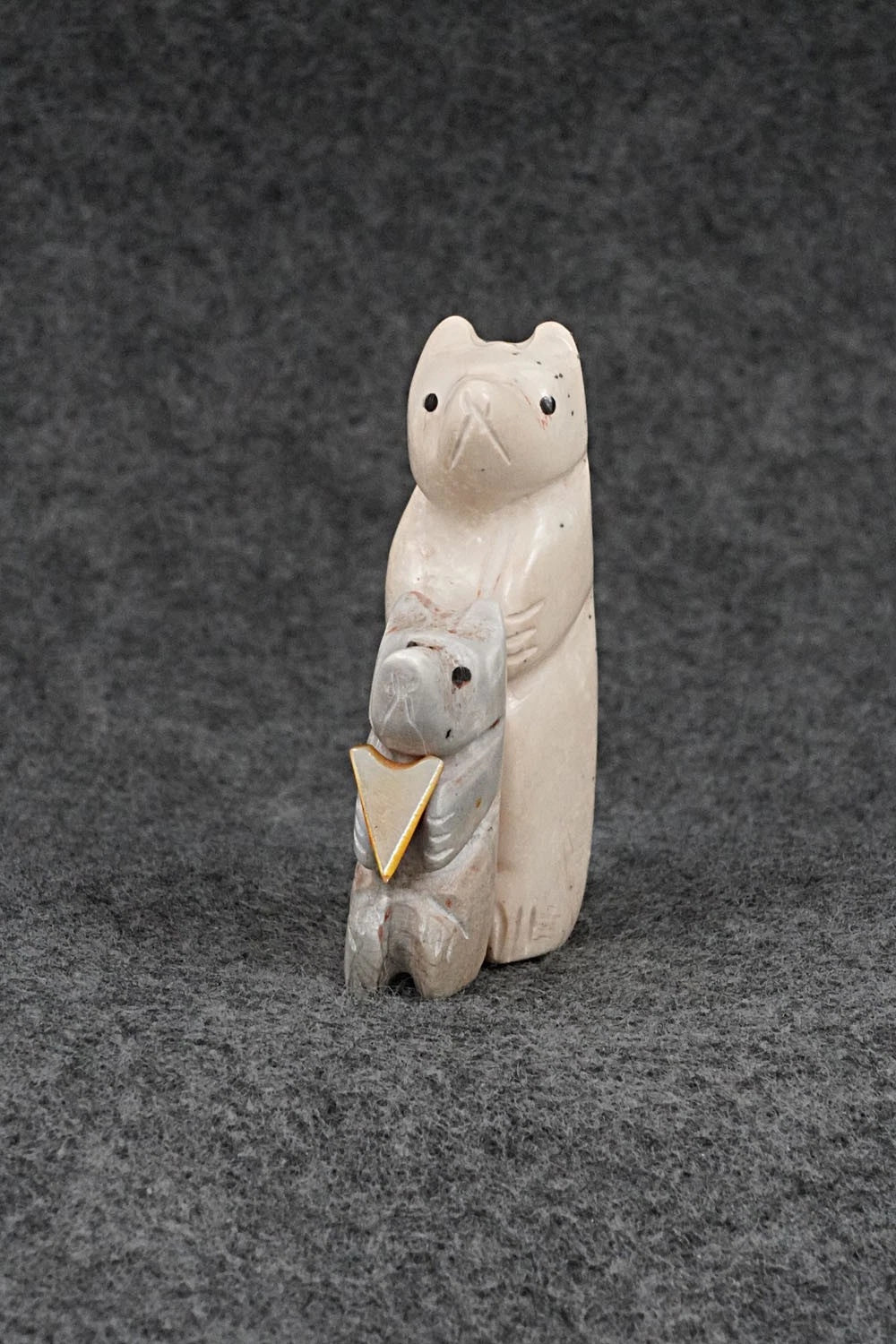 Bear Zuni Fetish Carving - Justin Red Elk
