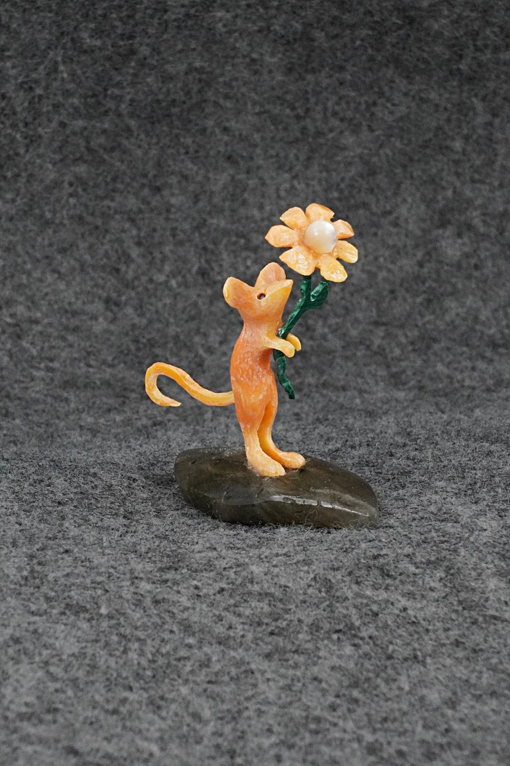 Mouse Zuni Fetish Carving - Ruben Najera