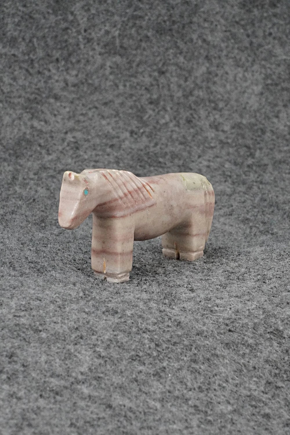 Horse Zuni Fetish Carving - Bryan Yuni