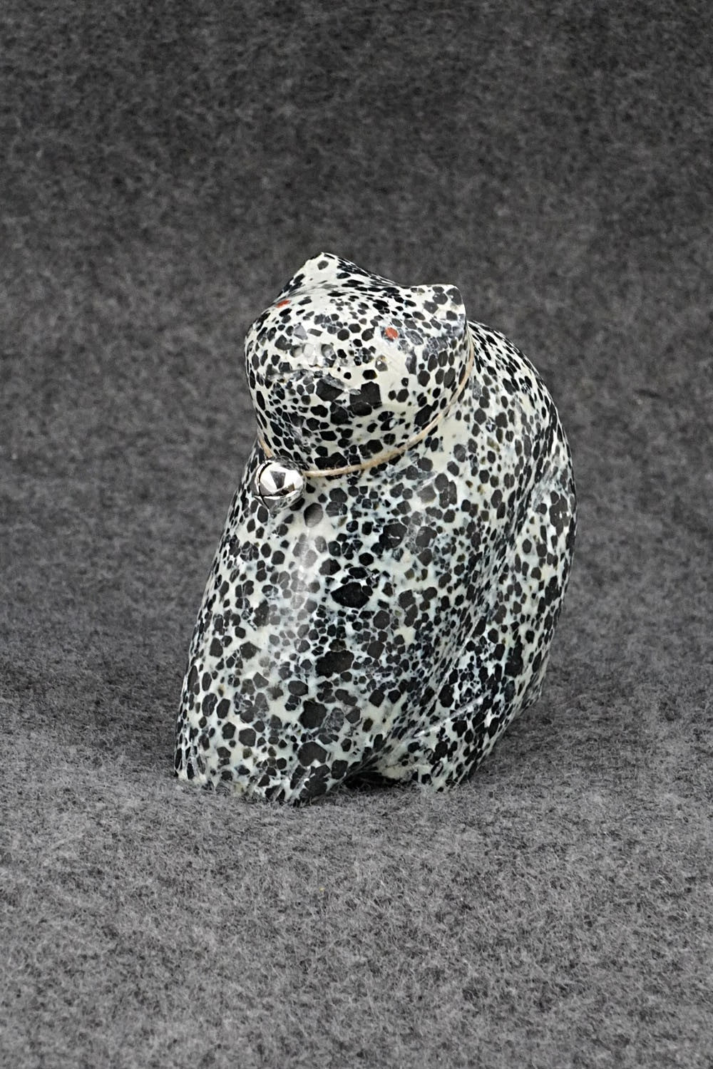 Cat Zuni Fetish Carving - Daphne Quam