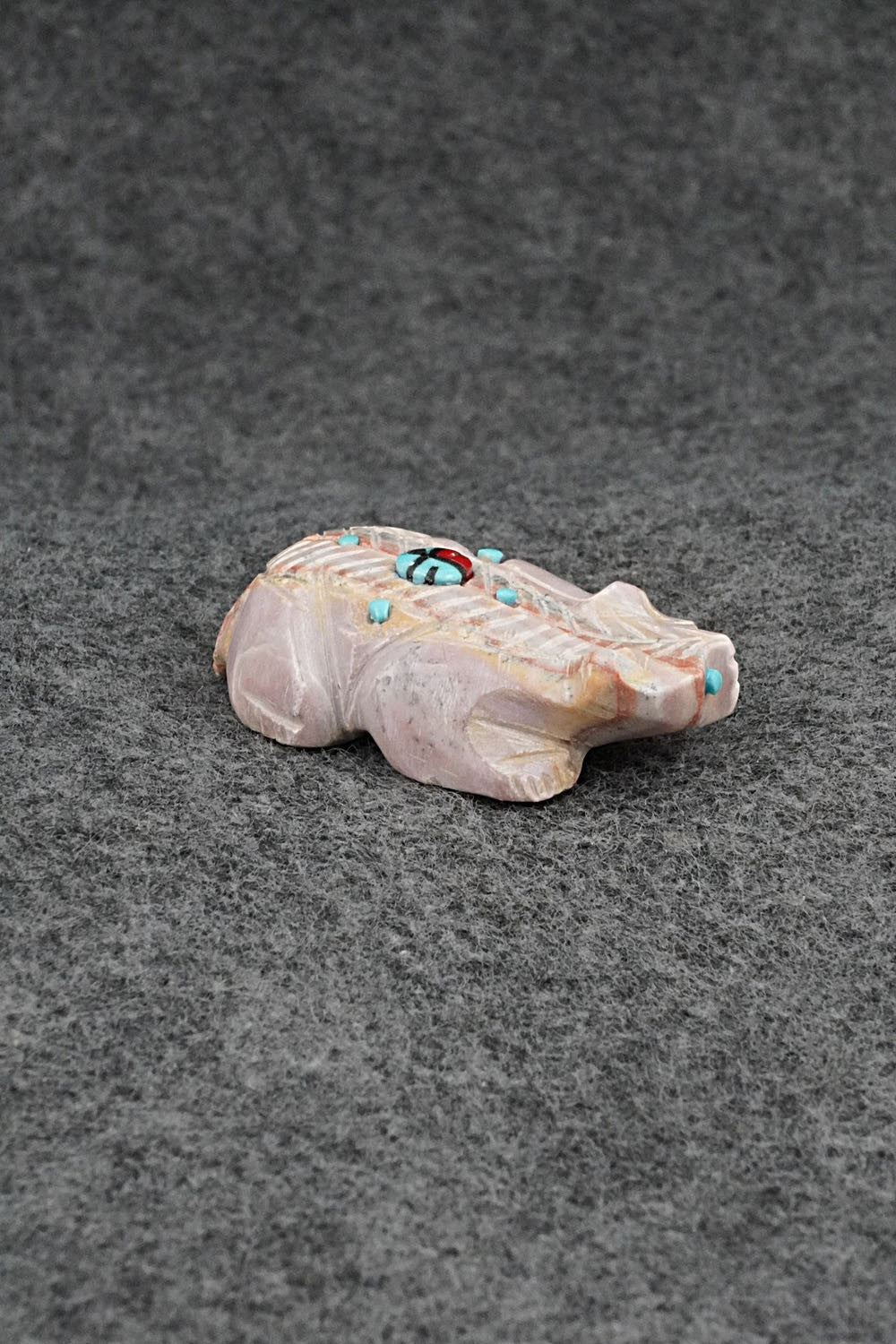 Badger Zuni Fetish Carving - Dannette Laate