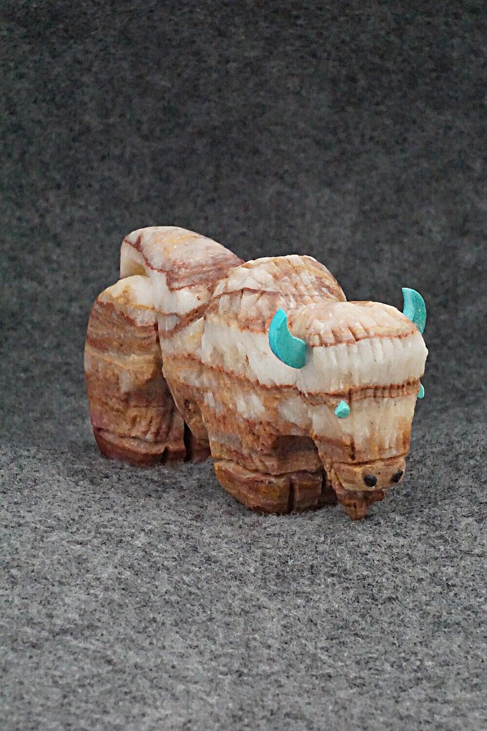Buffalo Zuni Fetish Carving - Jon Quam