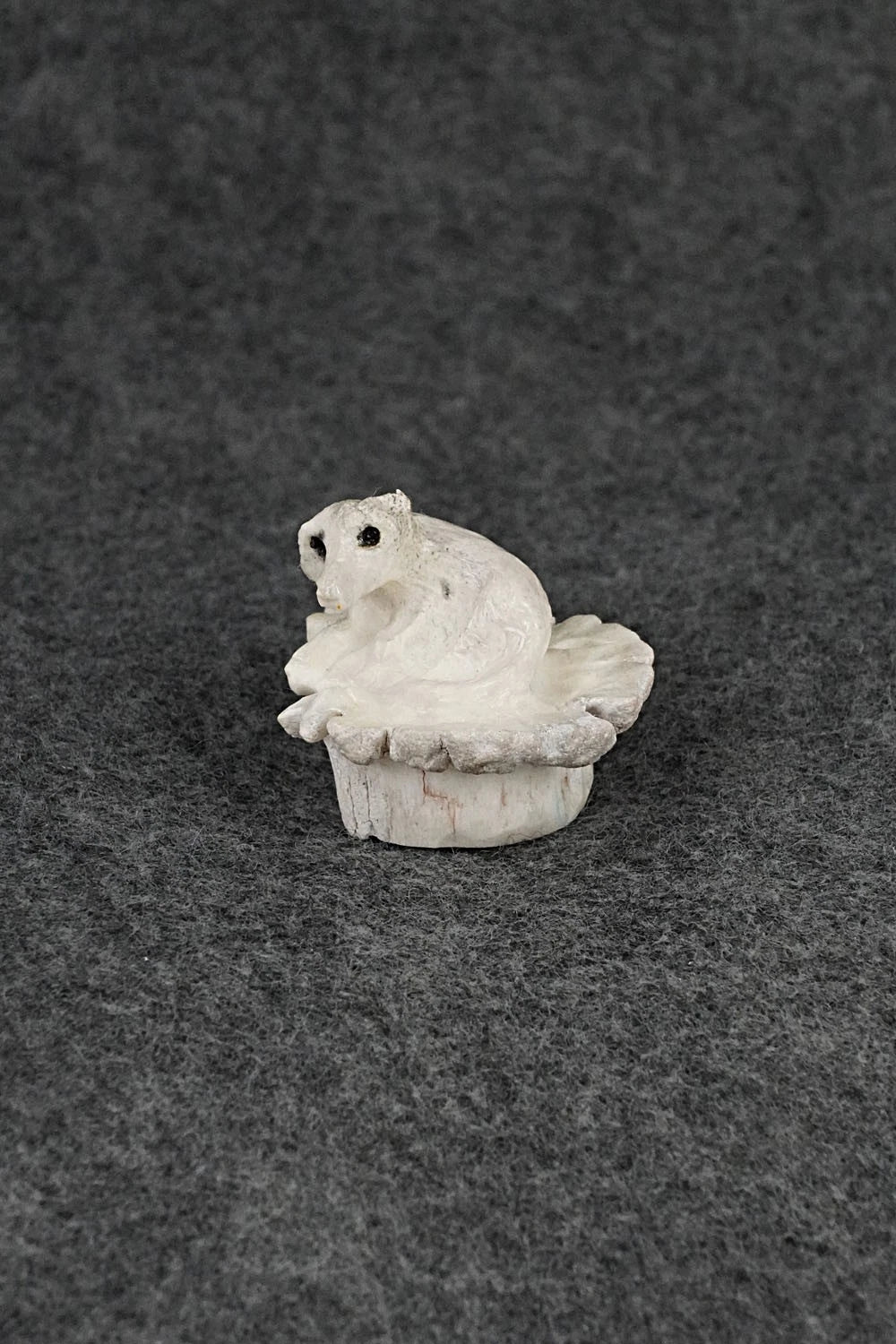 Wolf Zuni Fetish Carving - Chris Peina