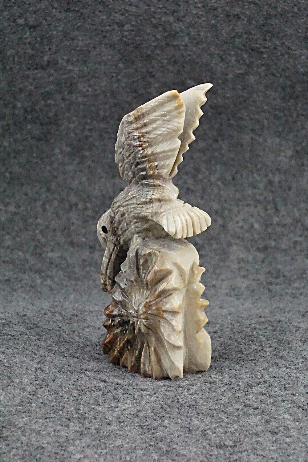 Hummingbird Zuni Fetish Carving - Tony Mackel