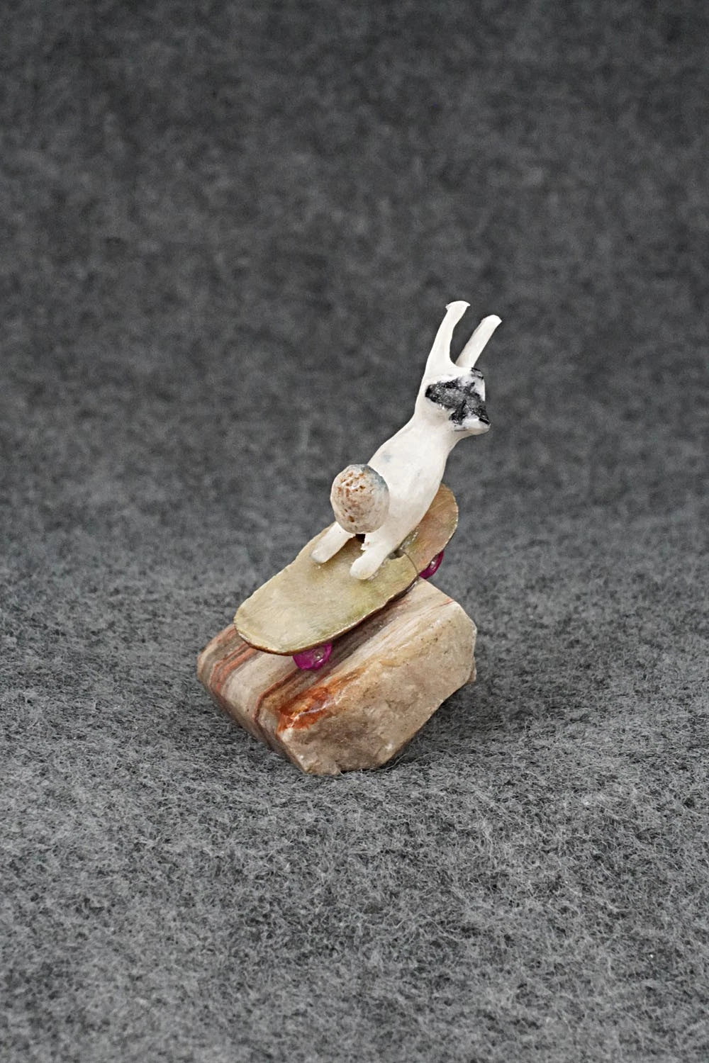 Raccoon Zuni Fetish Carving - Ruben Najera