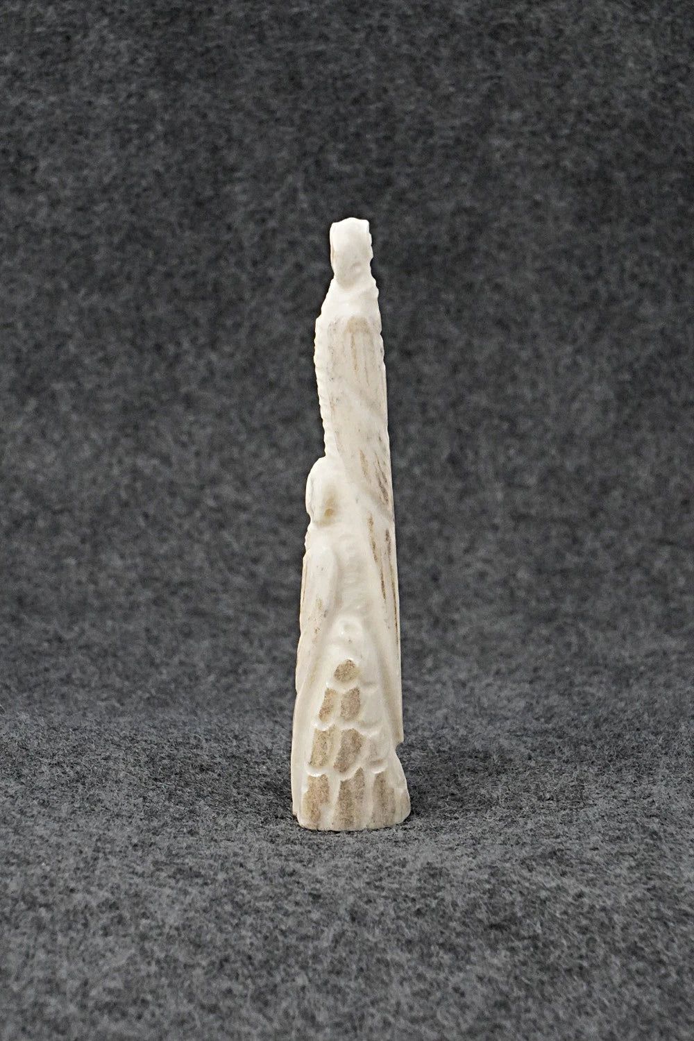 Parrot Zuni Fetish Carving - Maxx Laate