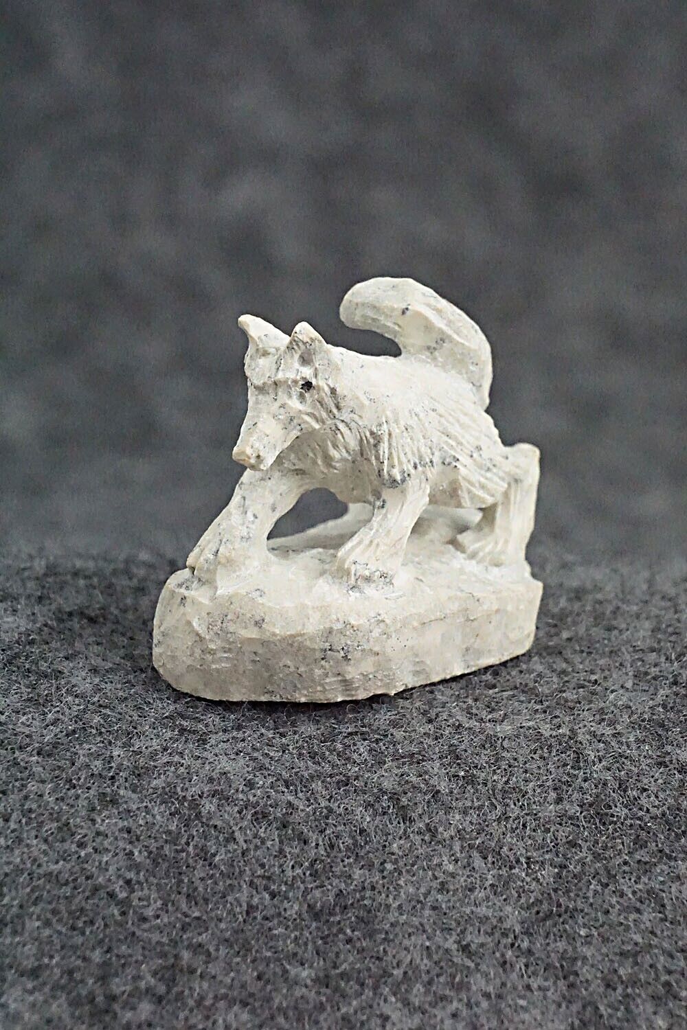 Wolf Zuni Fetish Carving - Lewis Malie