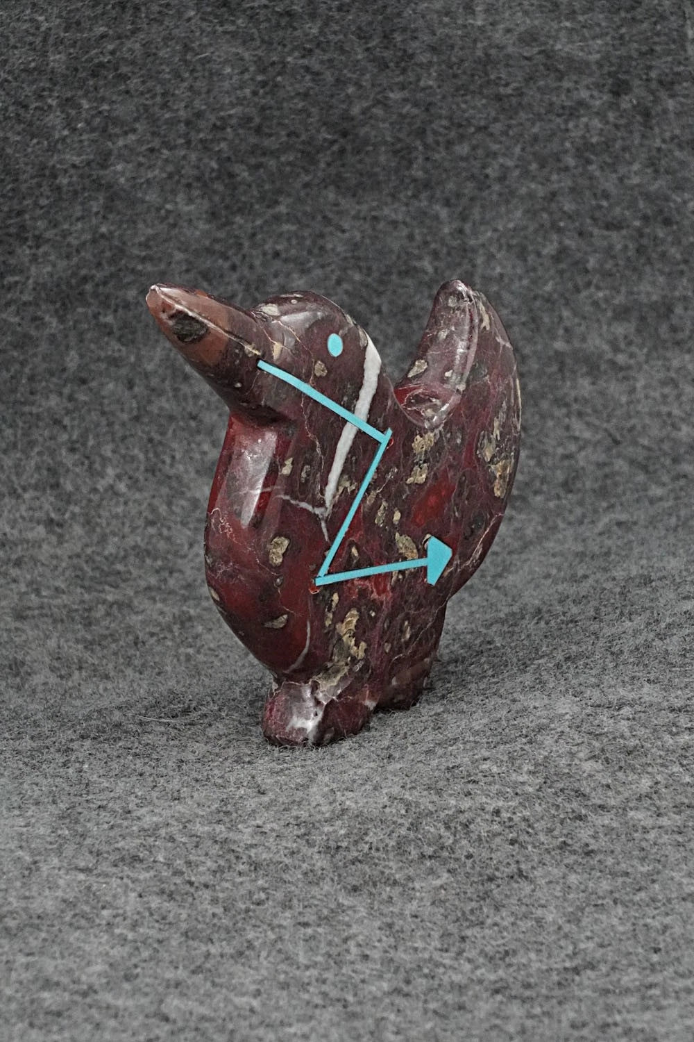 Humming Bird Zuni Fetish Carving - Kenric Laiwakete