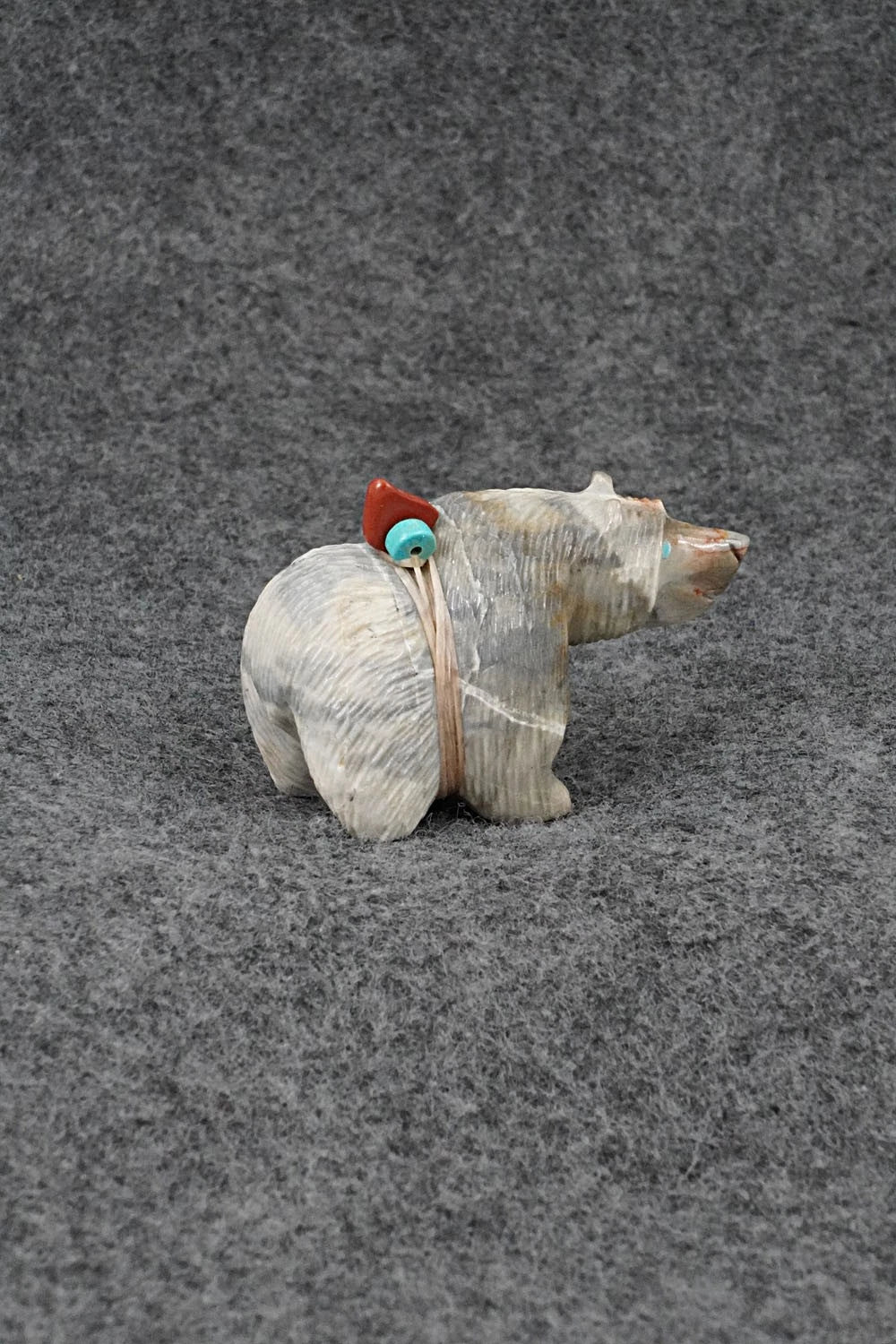 Bear Zuni Fetish Carving - Farlan & Paulette Quam