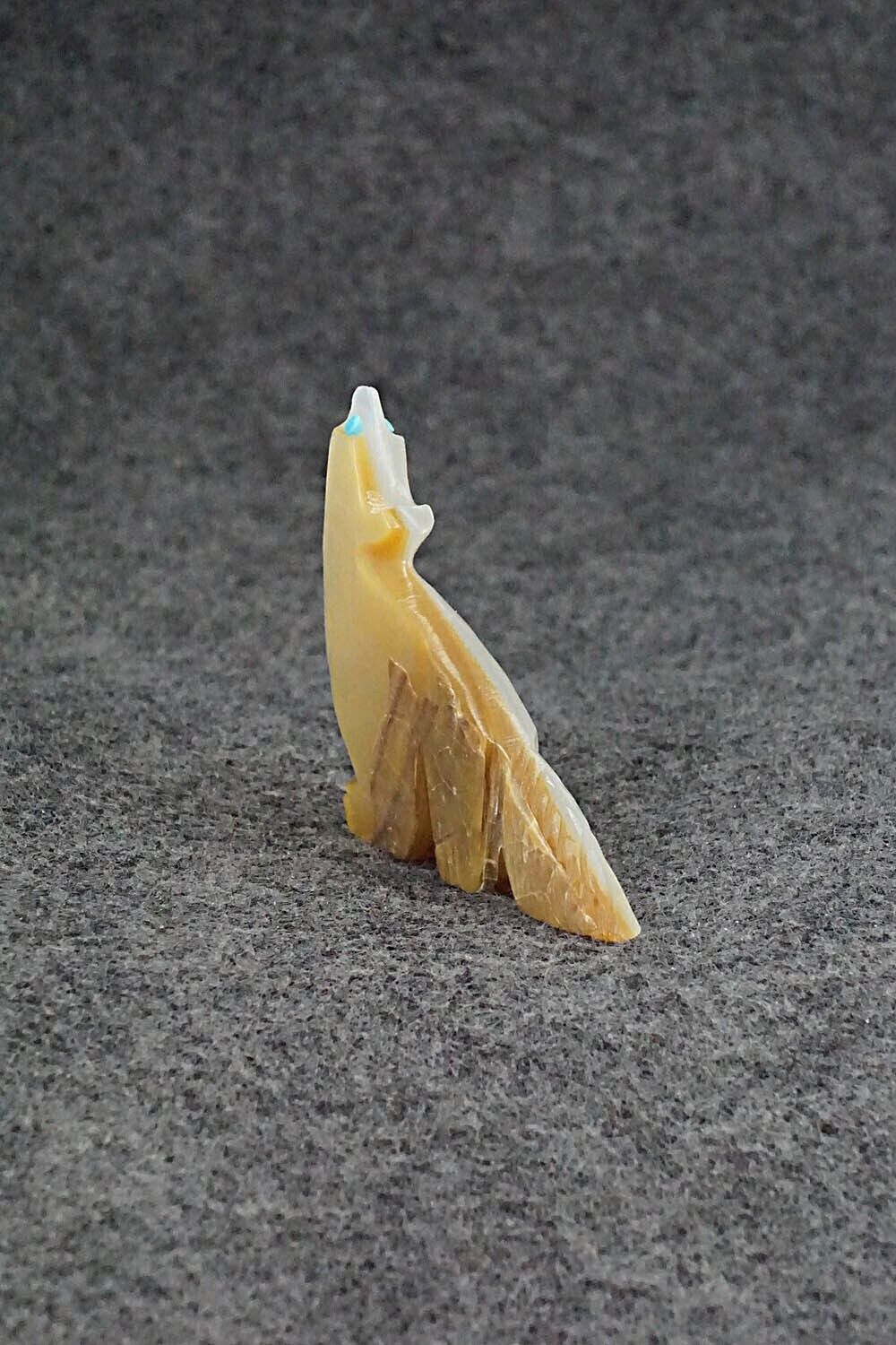 Wolf Zuni Fetish Carving - Danette Laate